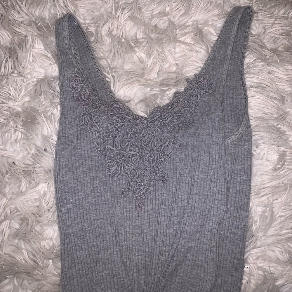 gray tank from hollister!